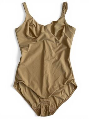 Wacoal 801165 Try A Little Slenderness Bodysuit 38DD Nude Seamless Shapewear